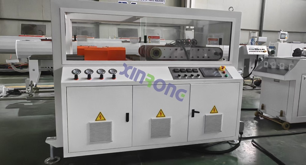 PVC16-32mm four cavities pipe machine on making for African customer4.jpg