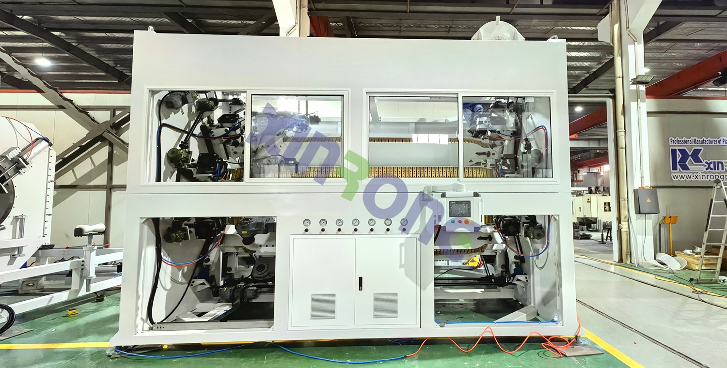 PE560-1200mm pipe machine on production for Middle Asia customer4.jpg