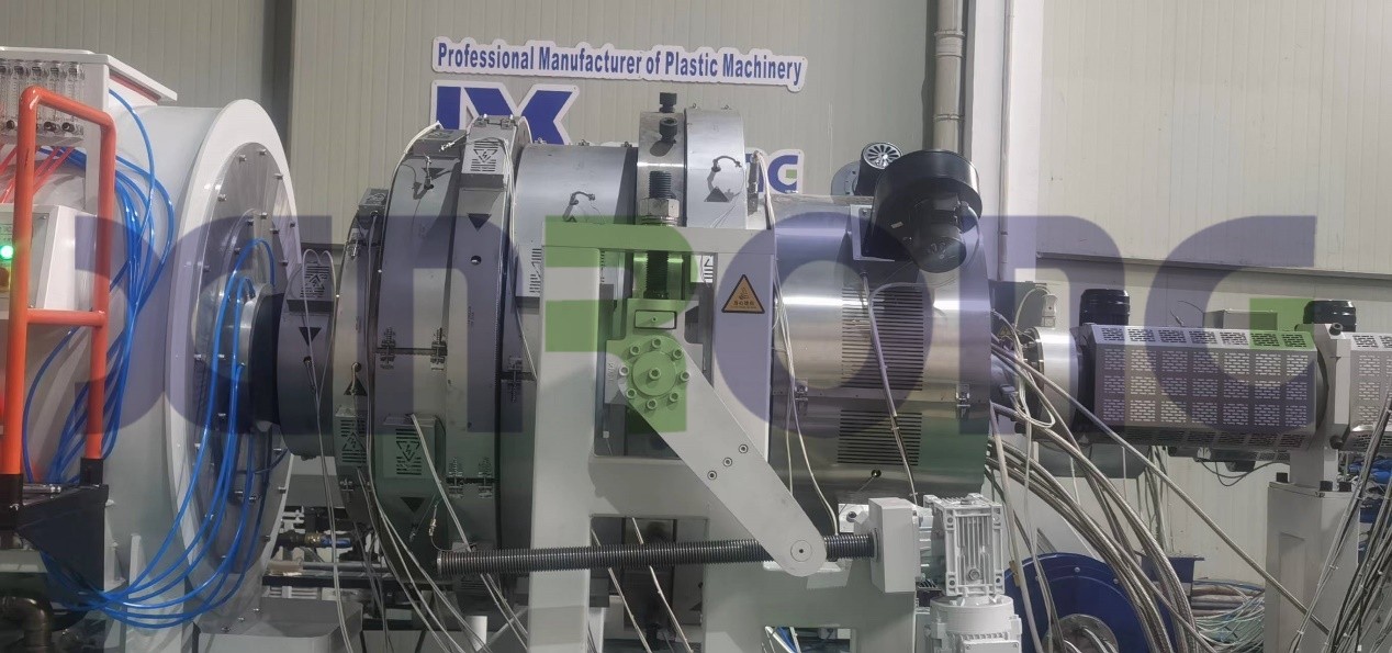 plastic pipe production line.jpg